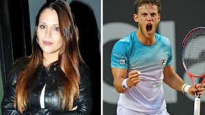 Antes de comenzar a responder, peque schwartzman hizo una aclaración sobre algo que le molestó a parte del equipo argentino de copa davis. Barbie Velez Salio A Responderle Al Peque Schwartzman Si Hubiese Terminado Asi Infobae