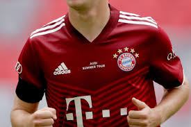 Acompanhe as principais notícias do bayern de munique: Why Bayern Munich Added A Fifth Star Bavarian Football Works