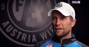 Alex Bade's Instagram, Twitter & Facebook