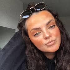 chloe pratt (@chloeprattxx)