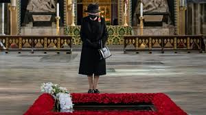 Will the queen be buried with prince philip? Queen S Christmas Speech You Are Not Alone Bbc News