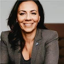 Kelly Broadhead's Instagram, Twitter & Facebook