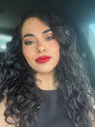 Mayra Flores's Instagram, Twitter & Facebook