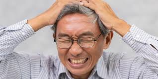 Sakit kepala harian kronis sakit kepala harian kronis terjadi hampir setiap hari selama tiga bulan yang dipicu oleh cedera pada leher ataupun kelelahan. 8 Penyebab Sakit Kepala Belakang Yang Sering Disepelekan