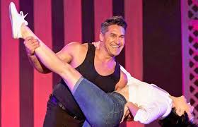 Apr 26, 2021 · farmer wants a wife just dropped its first teaser for 2021 and it's being slammed by past stars, farmer sam and liz jelley, as well as fans. Who Is Jamie Durie Backyard Takeover Host Jamie Durie S Wife And Daughter