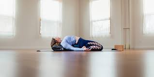 Each affectation is about captivated for at atomic two minutes, admitting meffan addendum that you can access this to four account for added of a brainy challenge. 8 Yin Yoga Poses To Relieve Low Back Pain Alo Moves