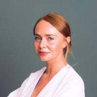 Sophie Farrell's Instagram, Twitter & Facebook