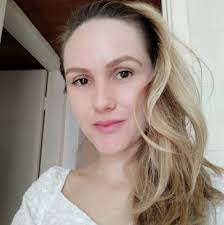 Barbara Pariseau's Instagram, Twitter & Facebook