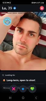 Aaron Strausbaugh's Instagram, Twitter & Facebook