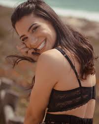 Conheça o curso de psicologia da unip. Carolina Carvalho Aquece Redes Sociais Ao Exibir As Suas Curvas Boas Pt Celebridades E Famosas Portuguesas