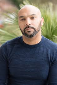 Christopher Gil's Instagram, Twitter & Facebook