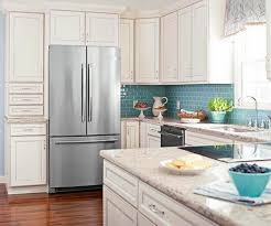 Doch welches material dahinter steckt, ist oft erst auf den zweiten blick zu erkennen. Kuchenfronten Austauschen Oder Erneuern Die Clevere Kuchenrenovierung