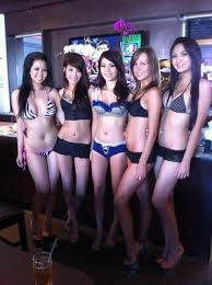Cafe Lu 634 S Harbor Blvd Santa Ana Ca 92704 Santa Ana Asian Woman Cafe