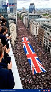 Hundreds of thousands of people marched through central London on Saturday  in a large-scale protest against immigration. The demonstration, one of the  largest right-wing gatherings in modern UK history, was organised by