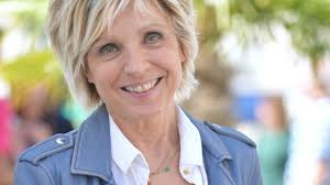 Photo : Chloé Nabédian (France 2), Cécile Djunga (TV5 Monde), Marc Hay  (BFMTV) et Evelyne Dhéliat (TF1)