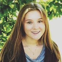 Jennifer Beecher's Instagram, Twitter & Facebook