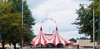 He was also an author, publisher, and philanthropist, though he said of himself: Das Neue Vorzelt Des Circus Barnum Meine Circus Welt Facebook