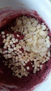 Place about 2 teaspoons of cream cheese filling on top. Resepi Biskut Red Velvet Red Velvet Cookies Recipe