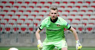 Latest on bayer leverkusen goalkeeper lukas hradecky including news, stats, videos, highlights and more on goalkeeper shocker as hradecky slices into his own net. Bayer Leverkusen Lukas Hradecky Vor Duell Mit Eintracht Frankfurt Im Interview