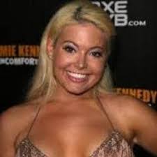 Marilyn Manzo's Instagram, Twitter & Facebook