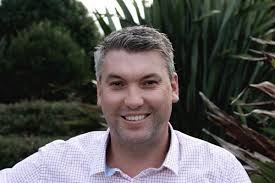 J.B. Reynolds: Tragicomic Fiction Author