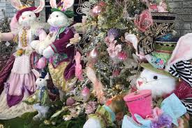Is it an easter christmas tree or just an easter tree? How To Create Easter Christmas Trees And Trending Spring Decor The Christmas Palace