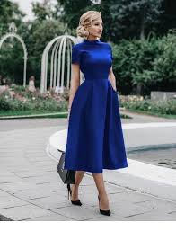Blaues Kleid Im Retro Stil Blaues Im Kleid Retrostil Kleider Kleider Nach Stil Elegante Kleider