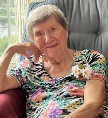 Obituary of Rowena Irene Hookey