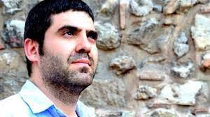Eridi kalmadı dağların karı çok zaman dolaştım sahrayı bağı gönül ey yavrum ey aman ey derunu gönülden severdim yari bilmem yar da beni sever mi durnam. Ender Balkir Kimdir Magazin Haberleri