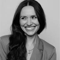 Michelle Hindle's Instagram, Twitter & Facebook