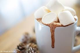 Du Chocolat Chaud Aux Chamallows Pour Mes Invites Chocolat Chaud Maison Faire Du Chocolat Chocolat Chaud