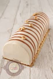 Buche Vanille Poire Noisette4o Buche De Noel Eclairs Recette Dessert Noel