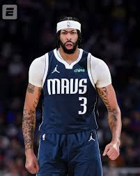 Anthony Davis ha actualizado su foto de perfil de Instagram con una  camiseta de los Dallas Mavericks! 📸