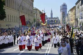 Inhaltsverzeichnis was ist fronleichnam bzw. Why South Germany Blooms With Religious Bombast On Fronleichnam The Local