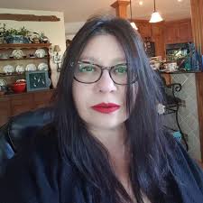 Melinda Crouchley, Editor in Portland, OR, USA