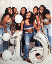 16th Birthday Hairstyles For Black Hair Pinterest Youh8key Birthday Photoshoot 16th Birthday Outfit Birthday Photos