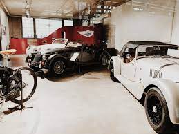 Classic Remise Dusseldorf Excellent For Anyone That Likes Cars Dusseldorf Classic Cars Classic