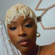 Nadia Harris's Instagram, Twitter & Facebook