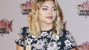 Kev adams, maitre gims, joeystarr, louane : Louane Emera Et Le Deces De Ses Parents J Y Pense Tous Les Jours Premiere Fr