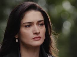 Hira no quiere preocupar a Orhun ..esto pasa en todas las familias…