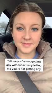 Samantha Cram's Instagram, Twitter & Facebook