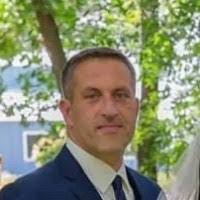 Aaron Lippert's Instagram, Twitter & Facebook