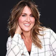 Jennie Rowe's Instagram, Twitter & Facebook