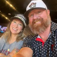 Good little swing by Chaz…Andrew Santino with the jokes during episode one  of the internet invitational #Golf #barstool #barstoolsports  #internetinvitational #bobdoessports