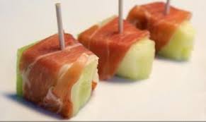 Estos bocados serán de gran utilidad en medio de reuniones familiares, celebraciones y básicamente cualquier ocasión especial. Aperitivos Faciles No Te Compliques Blog Mentta