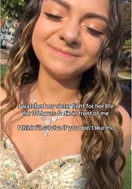 Amanda Minish's Instagram, Twitter & Facebook