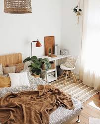 Earth Tones Regram Fleurrell Morninglandscapes Decoideas Bedrooms Bedroomdesign Interiordesign I Bedroom Interior Bedroom Decor Home Decor