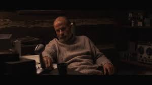 After repairing his HAM radio using parts found in the forest, a recluse  radio operator receives a distress call from a stranded Soviet cosmonaut in  orbit. Directed by Ivan Stepanov