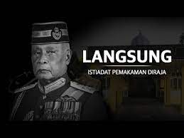 Live istiadat melafaz dan menandatangani surat sumpah yang di pertuan agong. Langsung Istiadat Pemakaman Diraja Almarhum Sultan Ahmad Shah Al Musta In Billah Youtube