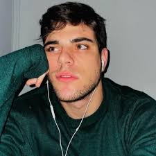 Minerva Peña (@Miinerva10)